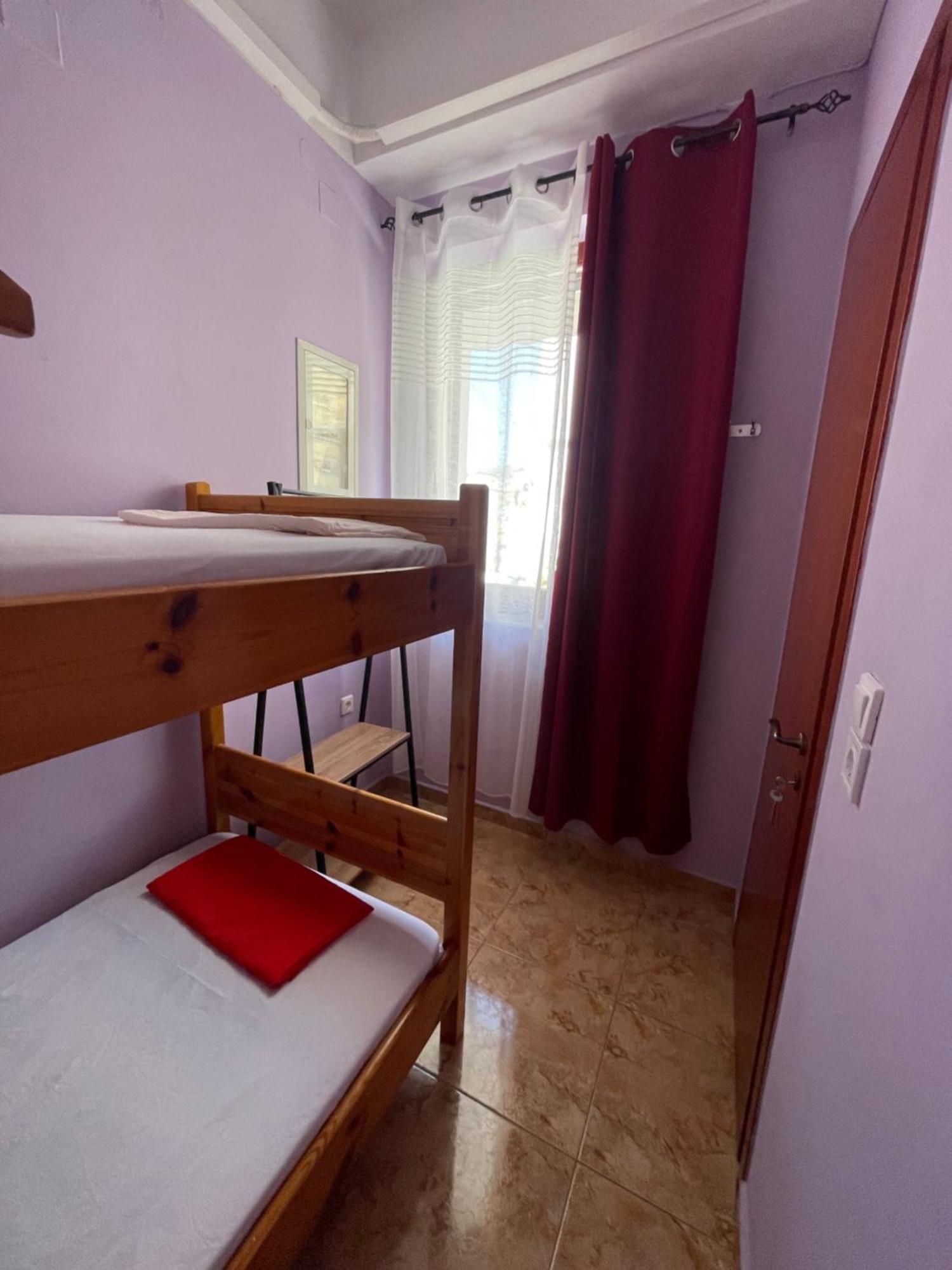 Teen Hub Ермуполіс Екстер'єр фото